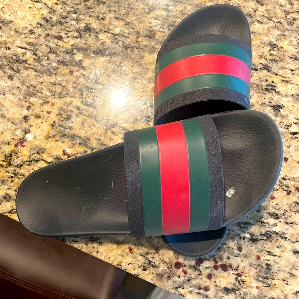 Mens Gucci slides size 9.5